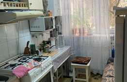 Apartament cu 2 camere, decomandat, 55 mp, etaj intermediar, zona centrala Alexandru cel Bun