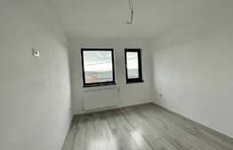 Casa de tip duplex cu 4 camere, 107 mp utili, zona Valea Adanca