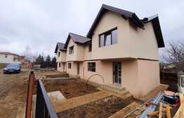 Casa de tip triplex cu 4 camere, 93 mp, zona Lunca Cetatuii