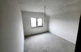 Casa de tip triplex cu 4 camere, 93 mp, zona Lunca Cetatuii