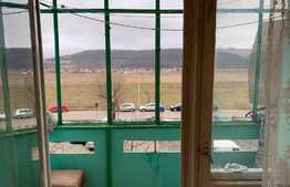 Apartament 3 camere, decomandat, 70 mp, etaj intermediar, zona Dacia