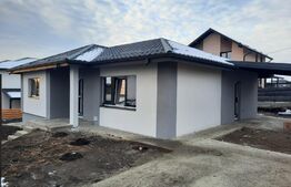 Casa individuala de 3 camere, 103 mp, 450 mp teren, Miroslava