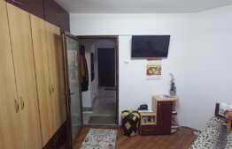 Apartament de 2 camere, 47 mp, proaspat renovat, zona Piata Cug 