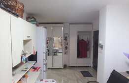 Apartament de 2 camere, 47 mp, proaspat renovat, zona Piata Cug 