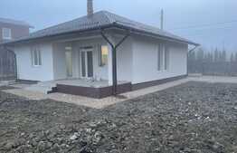 Casa individuala cu semineu, incalzire in pardoseala, 500 mp teren, zona Breazu