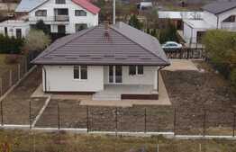 Casa individuala cu semineu, incalzire in pardoseala, 500 mp teren, zona Breazu