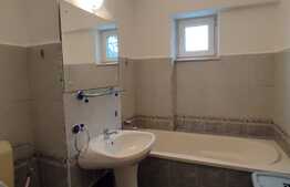 Apartament 3 camere, semidecomandat, 75 mp, zona Piata Unirii