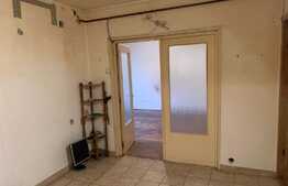 Apartament 2 camere, decomandat, etaj intermediar, Alexandru cel Bun