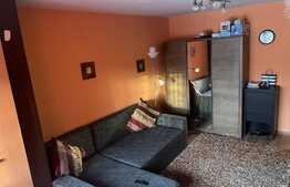 Garsoniera decomandata, 34 mp, etaj intermediar, zona Nicolina