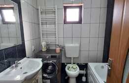 Apartament de 2 camere, 42 mp, decomandat, parcare, Valea Adanca