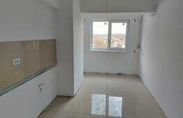 Apartament de 2 camere, decomandat, 72 mp, zona Rediu