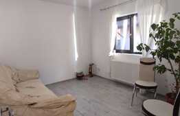 Casa premium, mobilata, 350 mp teren, pe malul lacului Rediu