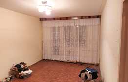 Apartament de 2 camere semidecomandat, 50 mp, in zona Tatarasi