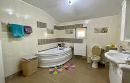 Casa 5 camere, 196 mp, 570 mp teren, Aleea Strugurilor