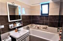 Apartament de 2 camere, loc de parcare inclus, 48 mp utili, zona Nicolina 1