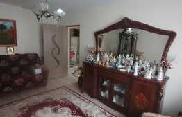 Apartament 4 camere, 67.5 mp utili, Nicolina 1