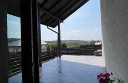 Casa de 4 camere cu beci, 108 mp utili, 500 mp de teren, Valea Adanca
