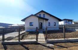 Casa de 4 camere cu beci, 108 mp utili, 500 mp de teren, Valea Adanca