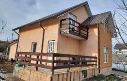 Casa individuala racordata la canalizare, 400 mp de teren, Lunca Cetatuii