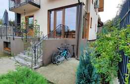 Casa de 4 camere cu semineu, 140 mp, 505 mp teren, Galata