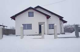 Casa cu 5 camere de 130 mp, teren de 500 mp, Dumesti