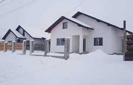 Casa cu 5 camere de 130 mp, teren de 500 mp, Dumesti