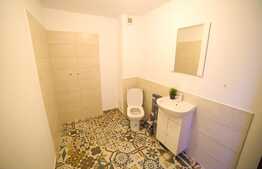 Apartament spatios de 4 camere, decomandat cu doua locuri parcare, zona Cug