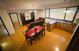 Apartament spatios de 4 camere, decomandat cu doua locuri parcare, zona Cug