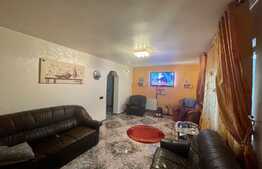 Casa de 6 camere cu beci, 200 mp utili, zona Miroslava