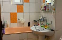 Apartament de 3 camere, decomandat, etaj intermediar, zona Mircea cel Batran