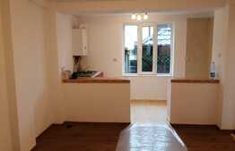 Apartament 3 camere decomandat, in zona linistita, Bucium