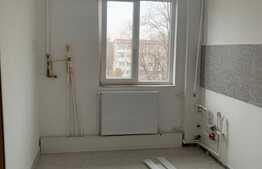 Apartament 3 camere, decomandat, luminos, zona Tatarasi