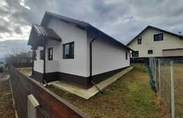 Casa de 3 camere, 85 mp utili, teren de 500 mp, Lunca Cetatuii