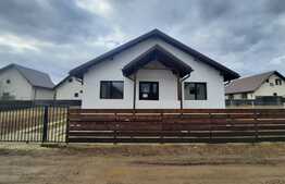 Casa de 3 camere, 85 mp utili, teren de 500 mp, Lunca Cetatuii