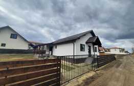 Casa de 3 camere, 85 mp utili, teren de 500 mp, Lunca Cetatuii