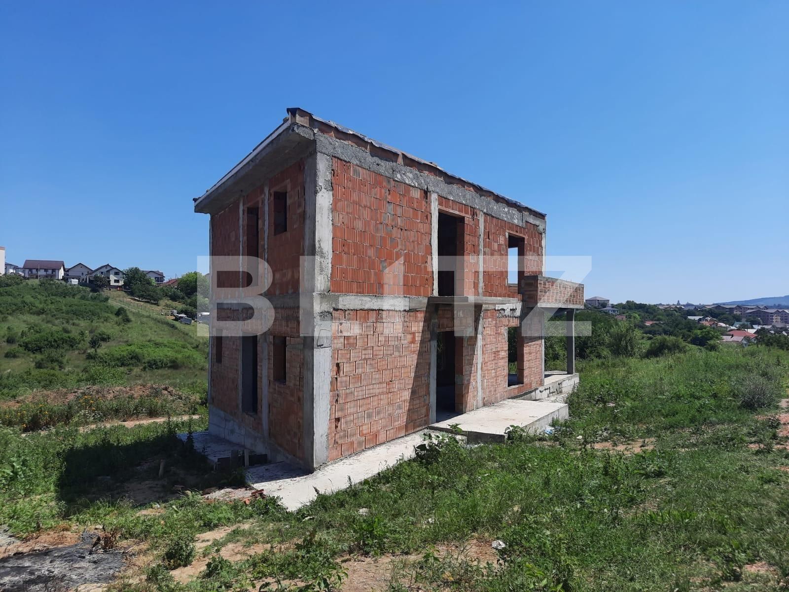 Casa la rosu de 105 mp utili, 600 mp teren, Valea Adanca 