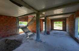 Casa la rosu de 120 mp utili, 600 mp teren, Valea Adanca 