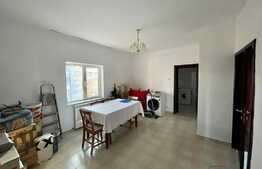 Casa de 311 mp utili, 3 nivele, 862 mp teren, zona Bucium