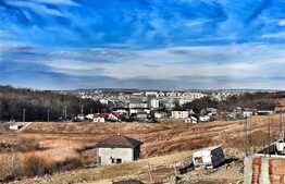 Case premium de 210 mp utili, 550 mp teren, Hlincea