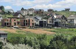 Case premium de 210 mp utili, 550 mp teren, Hlincea