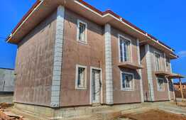 Duplex de 93 mp utili, 250 mp de teren, Valea Adanca