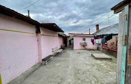 Casa batraneasca renovabila, cu canalizare, zona Galata