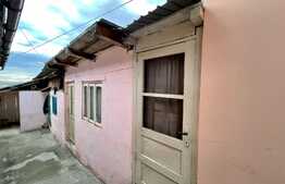 Casa batraneasca renovabila, cu canalizare, zona Galata