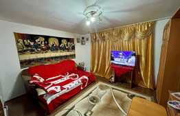 Casa batraneasca renovabila, cu canalizare, zona Galata