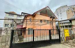 Casa de 6 camere, 150 mp utili, zona Sararie