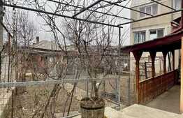 Casa de 6 camere, 150 mp utili, zona Sararie