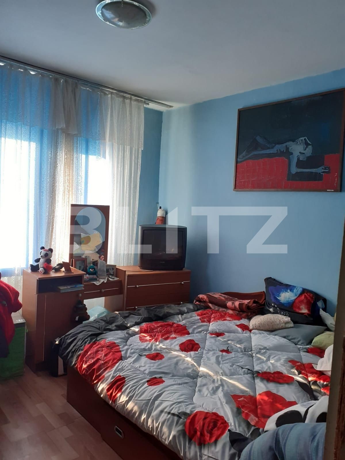 Apartament 2 camere, RENOVABIL, semidecomandat, zona Mircea cel Batran