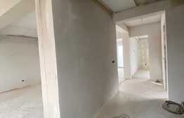 Duplex de 153 mp, 5 camere, teren 375 mp, zona Lac Cug II