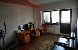 Apartament cu 3 camere, 80 mp, zona Cug