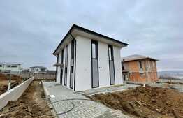 Casa de 4 camere, 118 mp utili, teren de 400 mp, Miroslava